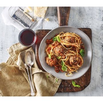 Cook Meatballs in a Rustic Tomato Sauce Serves 2