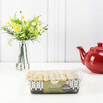 Farmhouse Hand Baked Oat Flip Biscuits 200g