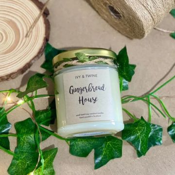 Ivy & Twine Gingerbread House 190g Candle