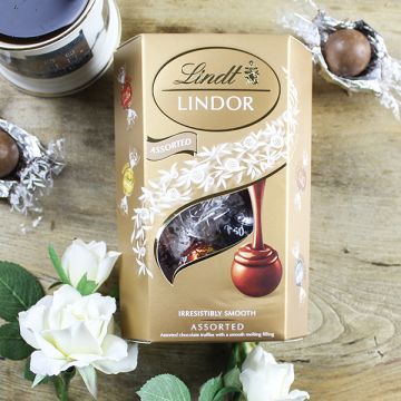 Lindt Lindor Assorted Chocolate Truffles 200g