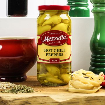 Mezzeta Hot Chilli Peppers 473ml