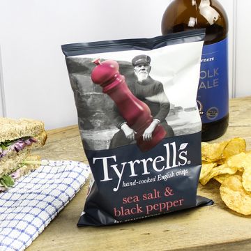 Tyrrells Sea Salt and Black Pepper Crisps 40g