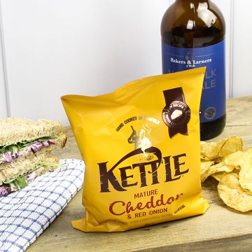 Kettle Chips Mature Cheddar and Red Onion 40g